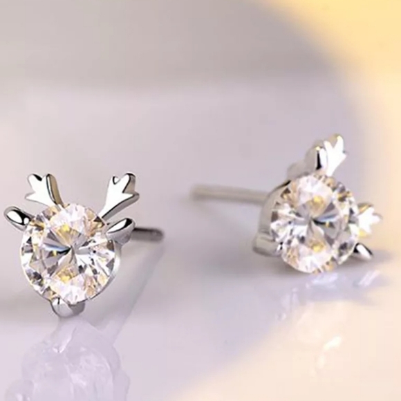 Mini Reindeer Stud Earrings - Picture 4 of 4